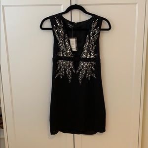 Bebe Deep V Sequin Dress size 0 NWT